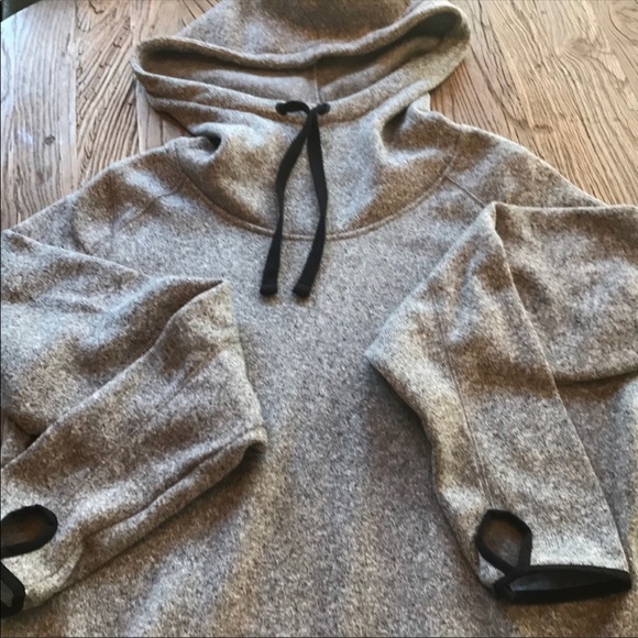Old Navy Tops - Old Navy soft hoodie (NWOT)